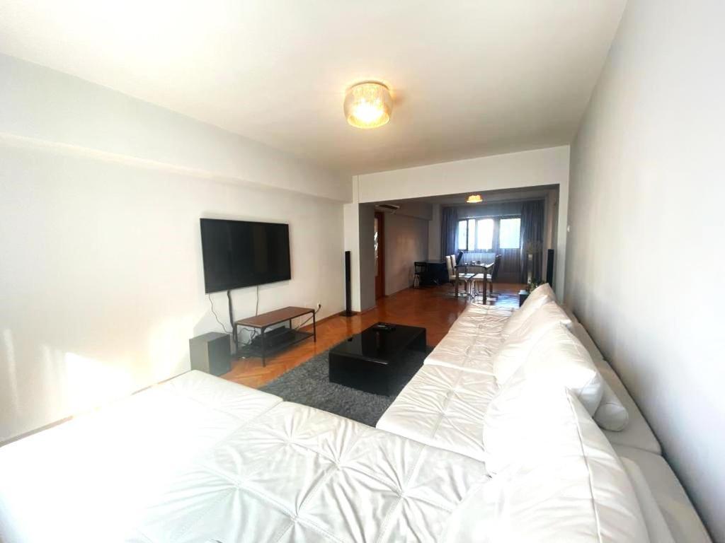 Romana 100 Sqm Deluxe Apartament Bucarest Exterior foto