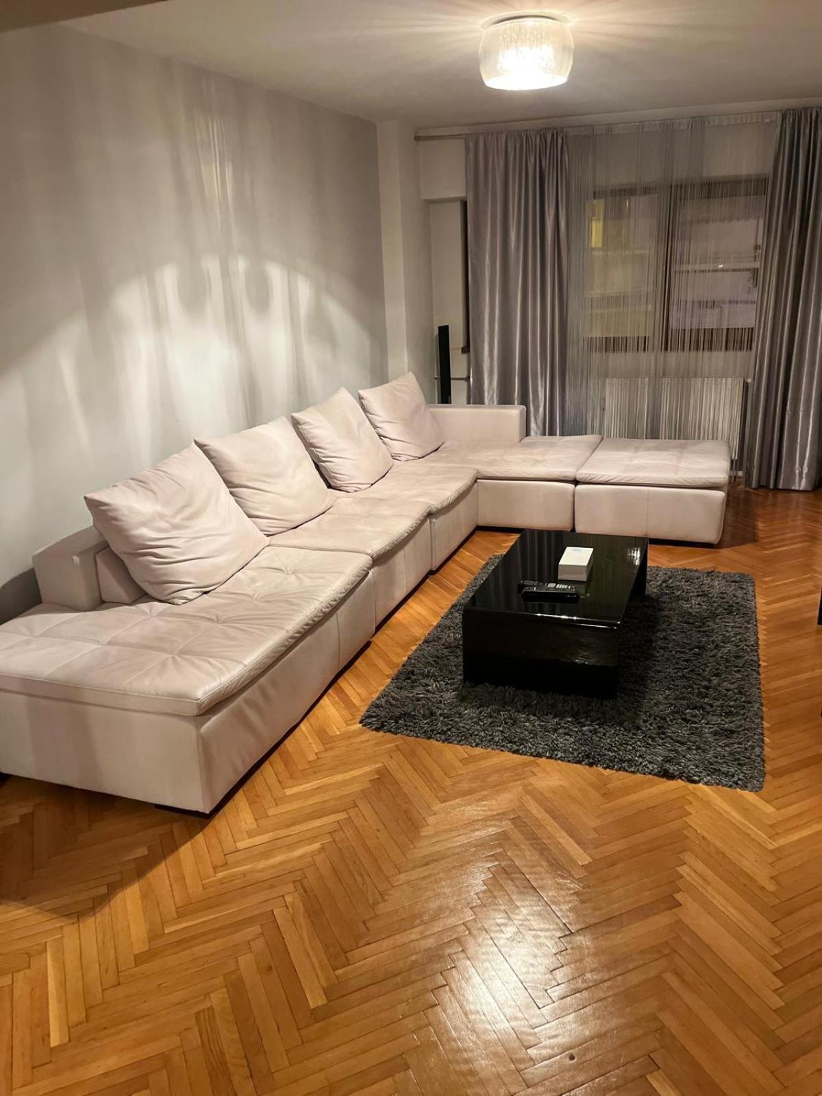 Romana 100 Sqm Deluxe Apartament Bucarest Exterior foto