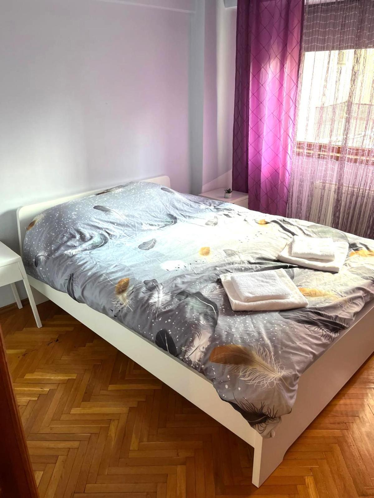 Romana 100 Sqm Deluxe Apartament Bucarest Exterior foto